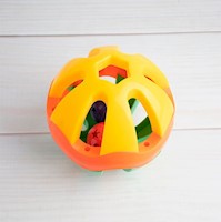 PELOTA DE PLaSTICO PARA GATOS CON CAMPANILLA